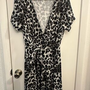 Chic white & black Leopard Print Midi Dress